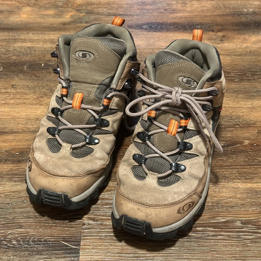 Salomon Brown Hiking Boots 7.5